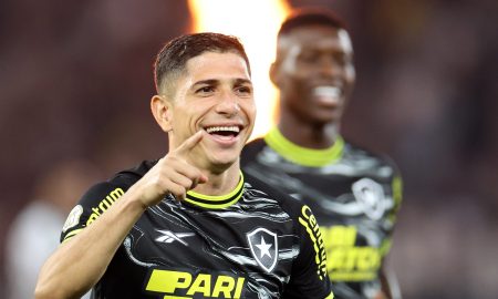 Savarino e Luiz Henrique. ( Foto: Vitor Silva/Botafogo)