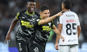 Savarino e Luiz Henrique contra o Vasco (Foto: Vítor Silva/Botafogo)