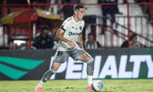 Paulo Vitor em ação contra o Atlético-GO. Foto: Pedro Souza | Atlético-MG