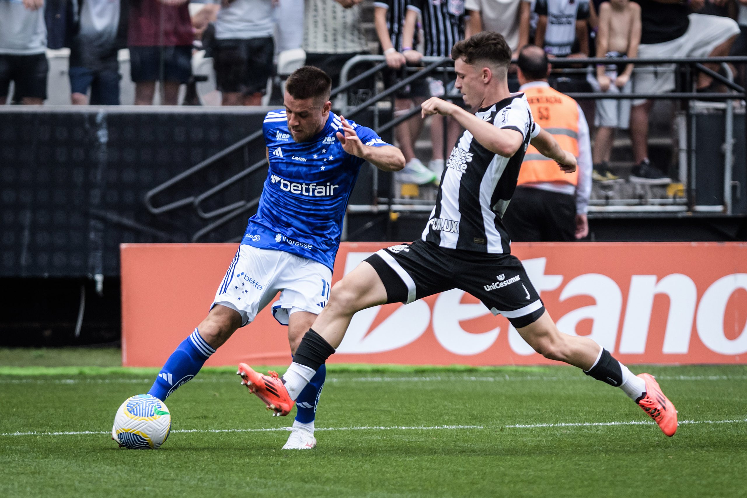 Cruzeiro perde com os reservas. (Foto: Gustavo Aleixo/Cruzeiro)