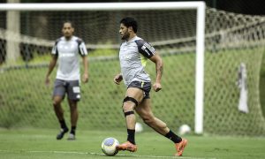 Hulk participou dos treinamentos na Cidade do Galo na última quinta-feira (21/11) Foto: Paulo Henrique França / Atlético