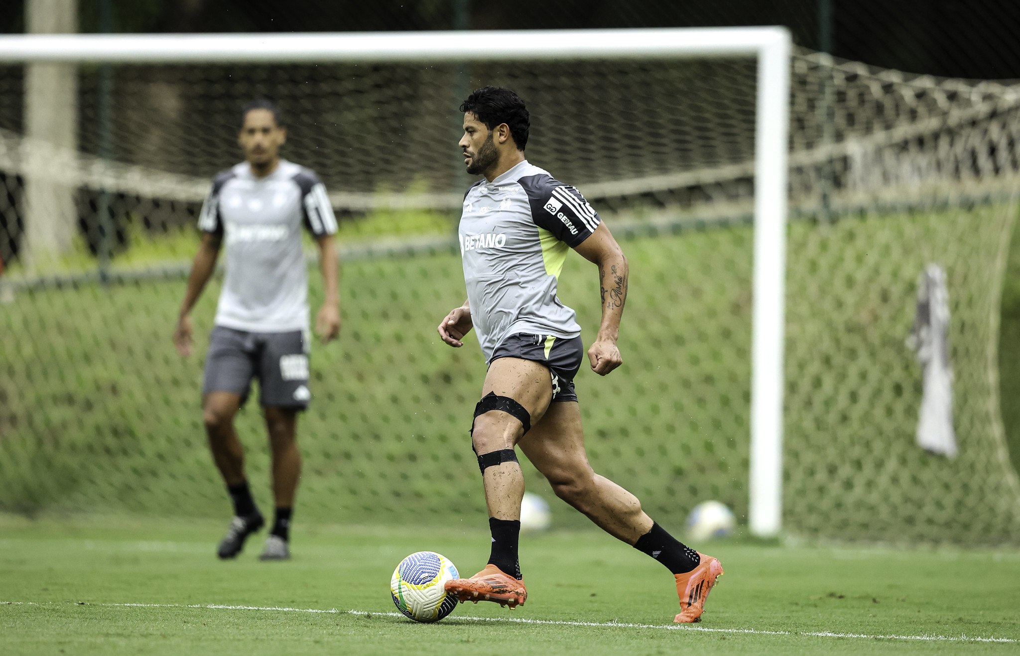 Hulk participou dos treinamentos na Cidade do Galo na última quinta-feira (21/11) Foto: Paulo Henrique França / Atlético