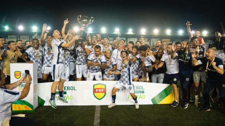 São José supera Grêmio nos pênaltis e é campeão do Gauchão Sub-20 (Foto: Max Peixoto/FGF)