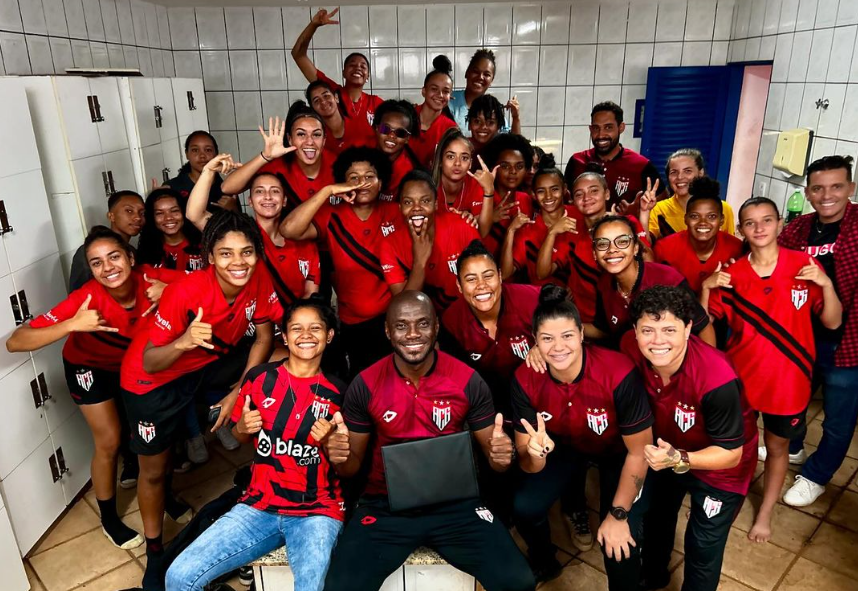 Dragão fica no segundo lugar do pódio no Goianão feminino (Reprodução: Atlético-GO)