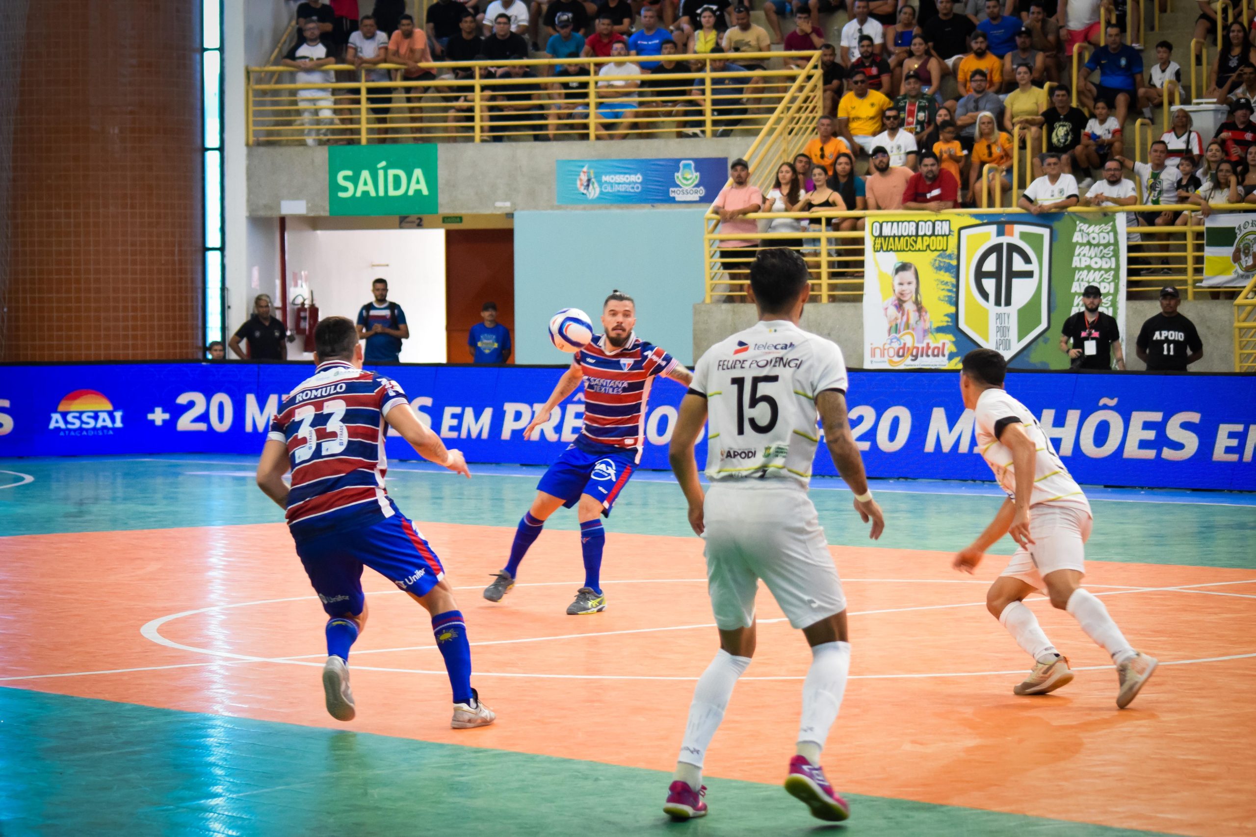 Apodi e Fortaleza empatam no jogo de ida da final do Brasileirão de Futsal (Foto: Francisco Anthony/FNFS)