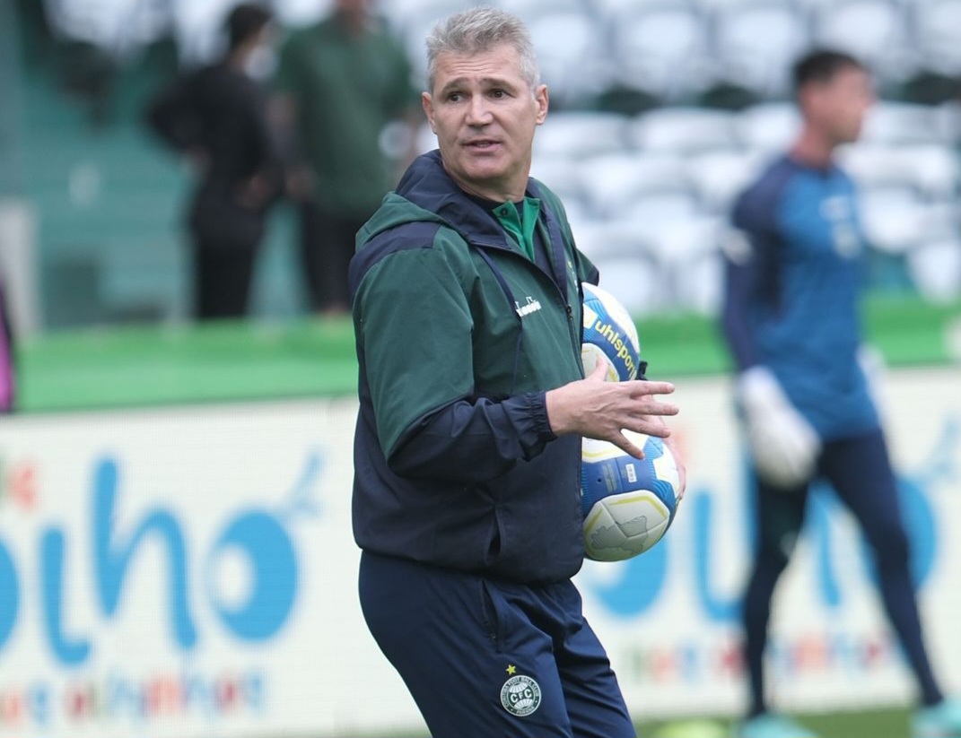 Juvenilson Souza no Coritiba (Foto: Divulgação)