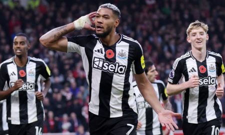 Joelinton comemorando o gol da virada. (Foto:Divulgação/Newcastle)