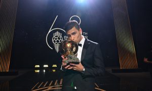 Rodri bola de ouro. (Foto: Divulgação/X/@ballondor)