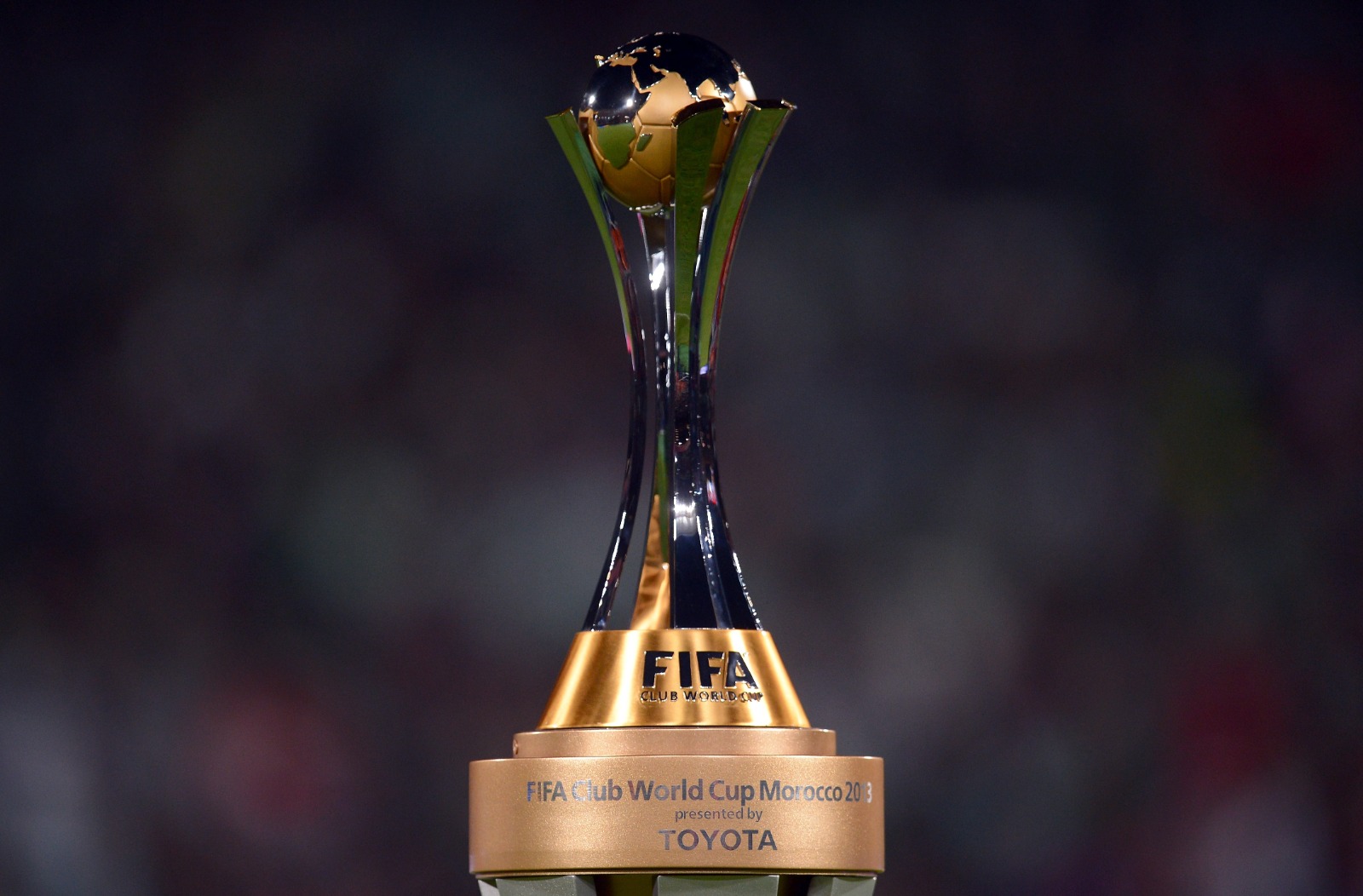 Taça do Mundial de clubes. (Foto: Lars Baron/Bongarts/Getty Images)