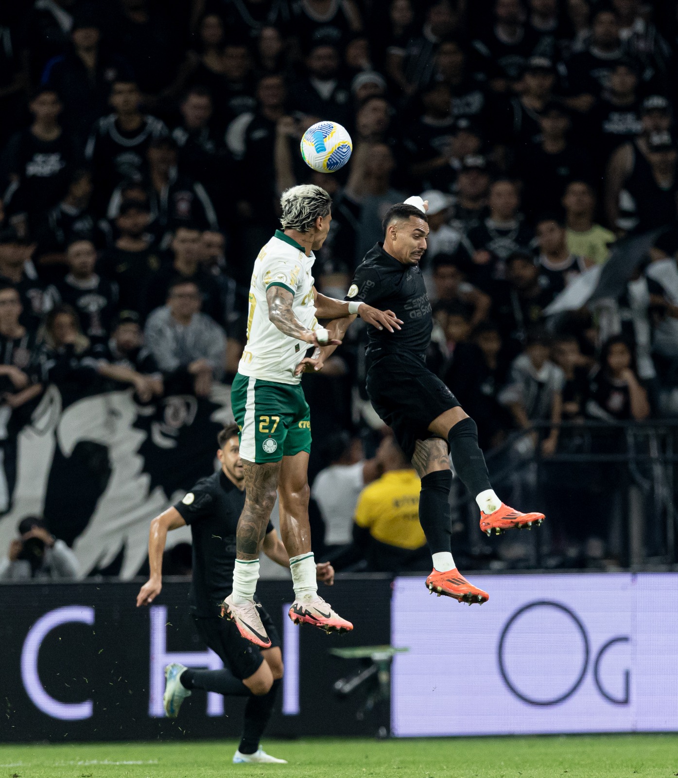 Após a vitória do Corinthians no clássico contra o Palmeiras, Matheusinho comentou sobre a cabeça de porco que foi arremessada durante a partida. (Foto: Rodrigo Coca/Agência Corinthians)