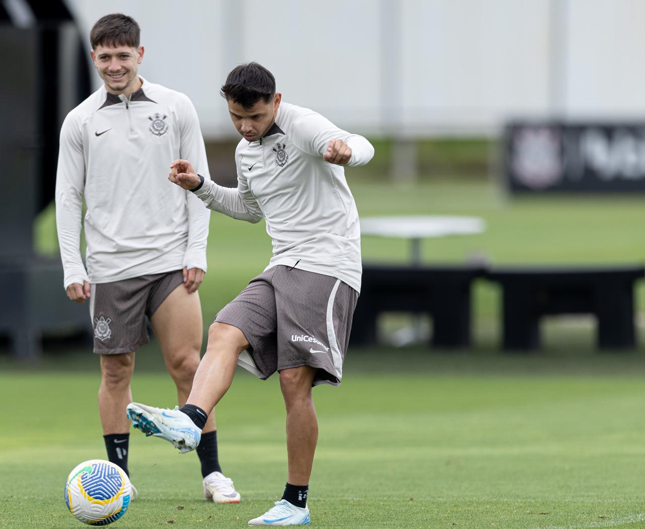 O elenco do Corinthians ganhou alguns dias de folga antes de retornar ao CT Joaquim Crava na Data Fifa para se preparar para o restante da temporada. (Foto: Rodrigo Coca/Agência Corinthians)