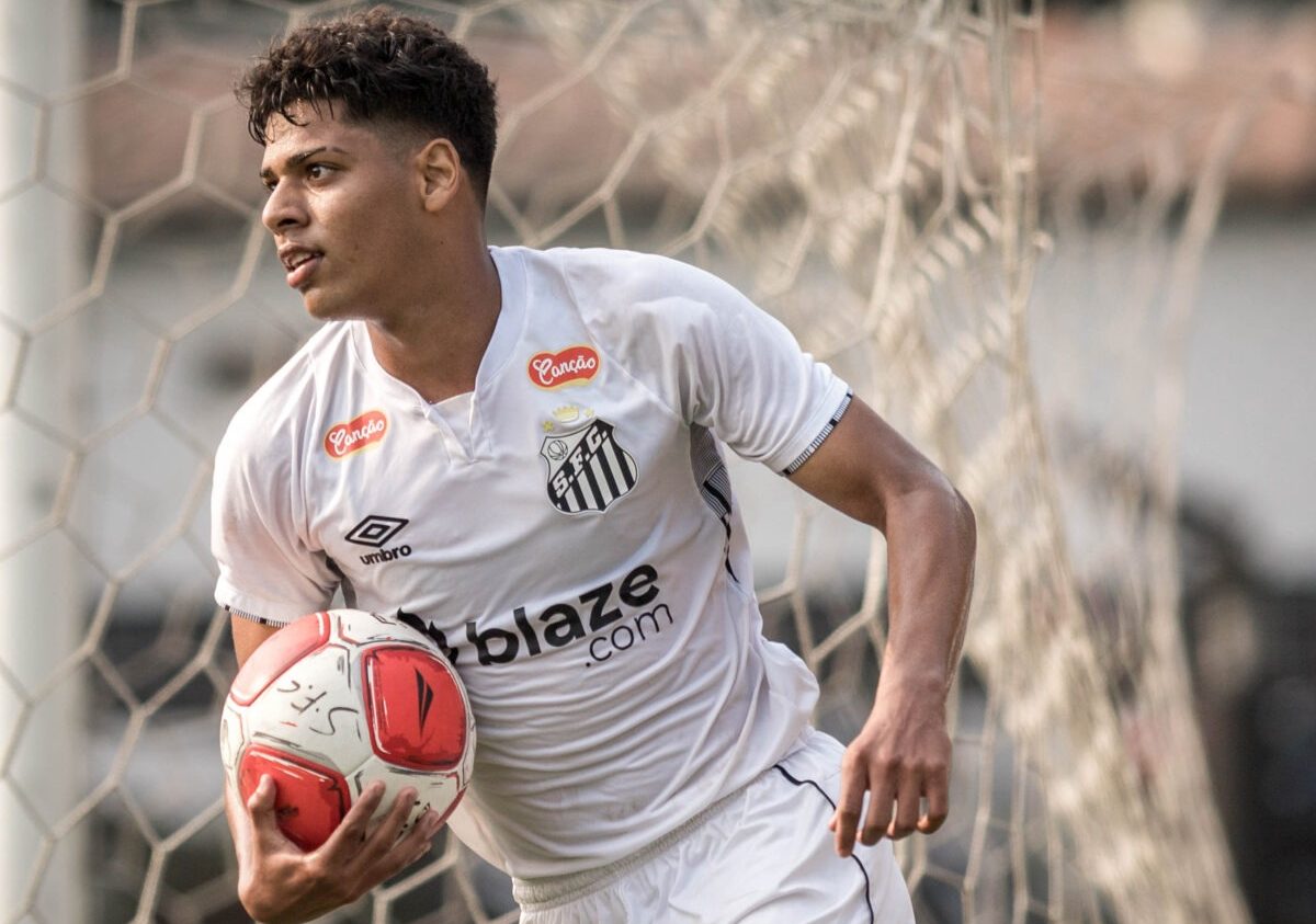 Joia da Vila, volante Kenay comenta sobre boa temporada na base do Santos. (Foto: Bruno Vaz/Santos FC)