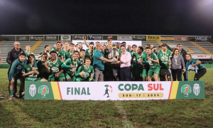 Chapecoense supera Athletico e é campeã da Copa Sul Sub-17 (Foto: Carla Cenci/ACF)