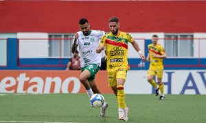 Brusque e Guarani em ação. (Foto: Lucas Cardoso/BFC)