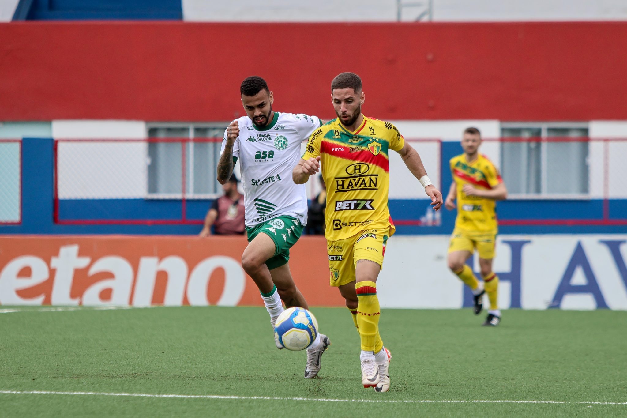 Brusque e Guarani em ação. (Foto: Lucas Cardoso/BFC)