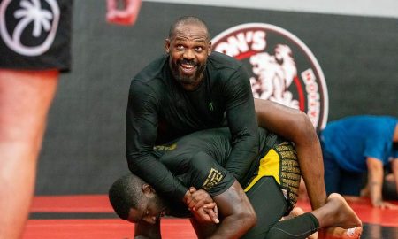 Jon Jones treina para o UFC 309 (Foto: Reprodução/Instagram)