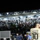 Payet aplaudindo torcida do Vasco. (Foto: Matheus Lima/Vasco)