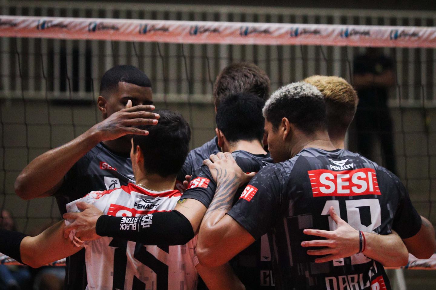 Sesi Bauru tropeça e perde pontos importantes na Superliga masculina