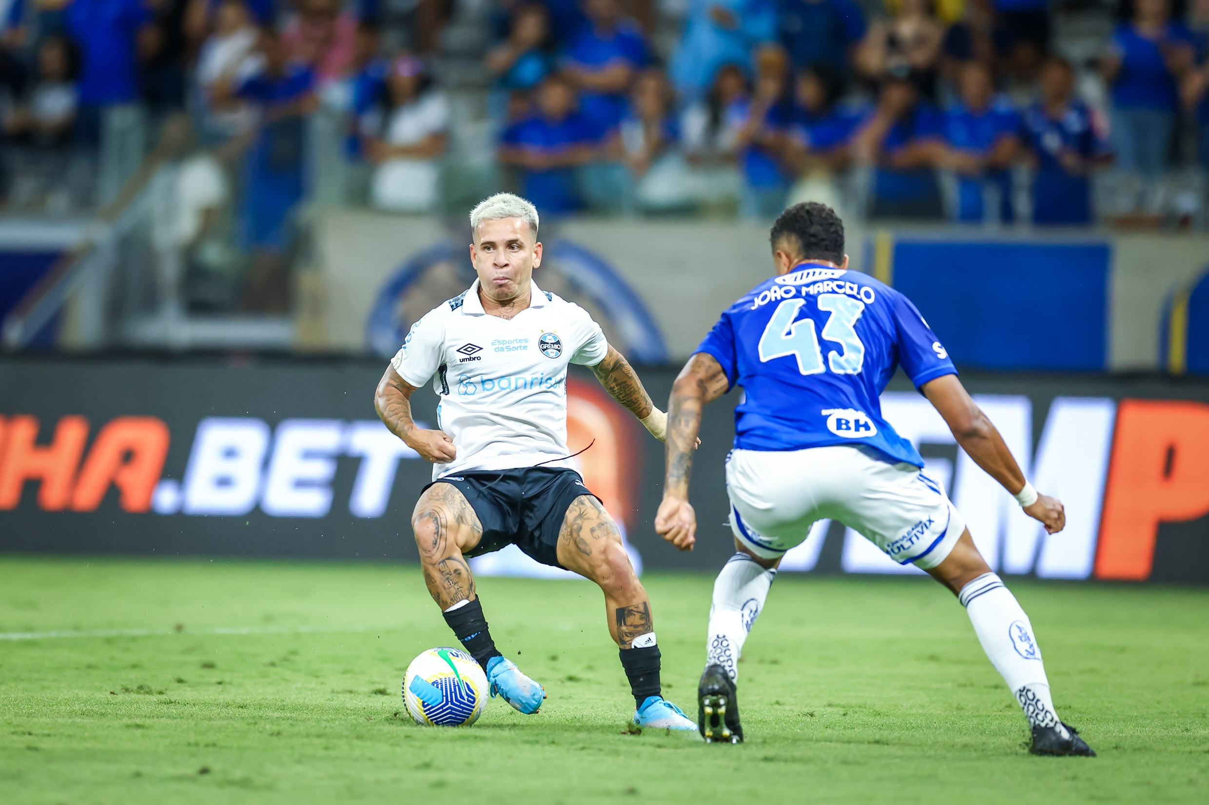 Soteldo pode reforçar Cruzeiro. (Foto: LUCAS UEBEL/GREMIO FBPA)