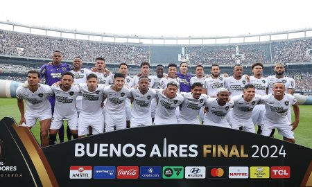 Time do Botafogo antes da final. (Foto: Vitor Silva/Botafogo)