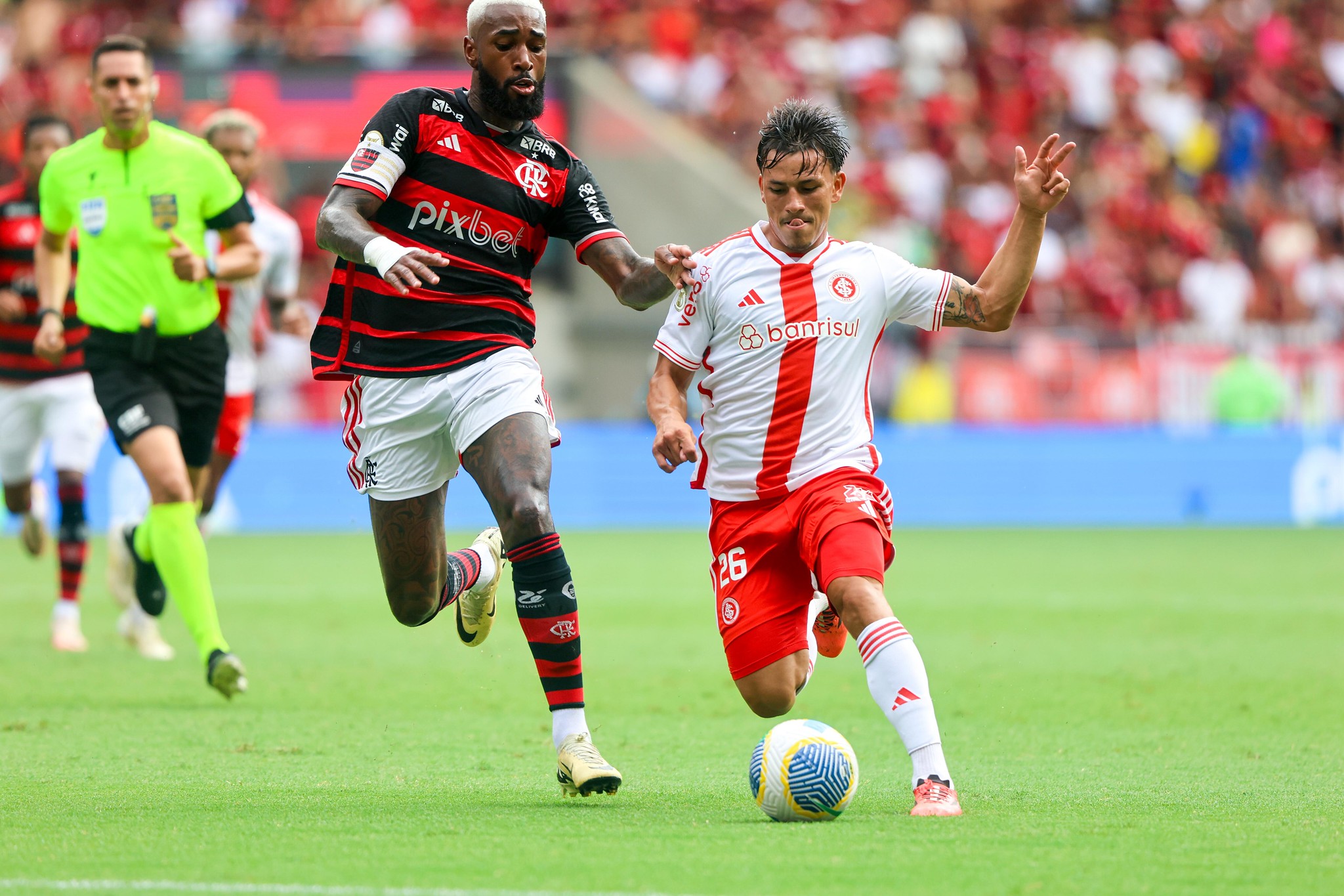 Flamengo bate o Internacional (Foto: Flickr Internacional/Reprodução)