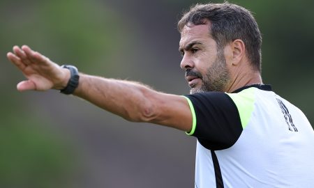 Artur Jorge no treino do Botafogo (Foto: Vítor Silva/Botafogo)