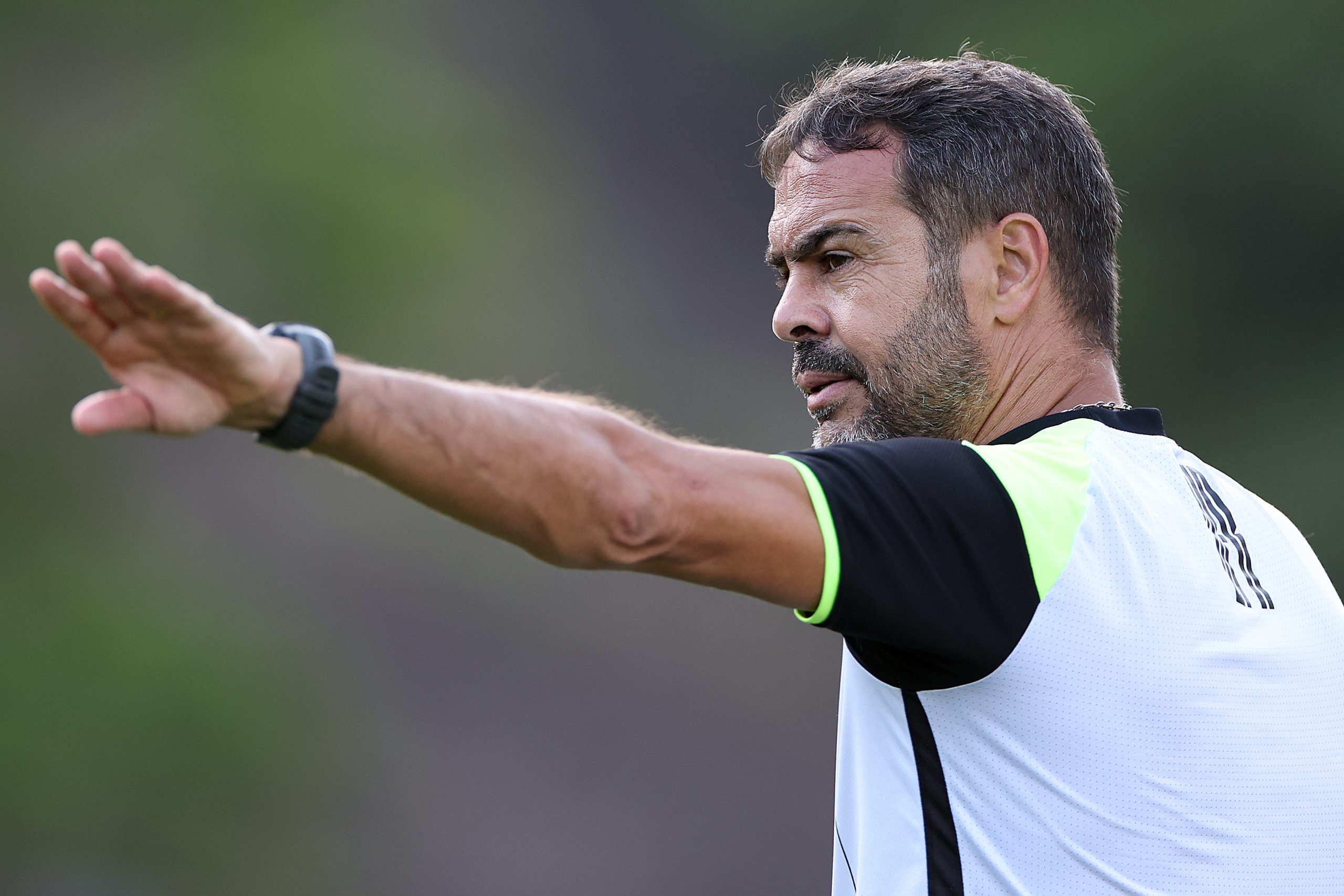 Artur Jorge no treino do Botafogo (Foto: Vítor Silva/Botafogo)