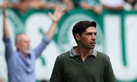 Abel Ferreira durante partida contra o Fluminense pelo Brasileirão 2024. (Foto: Cesar Greco/Palmeiras)