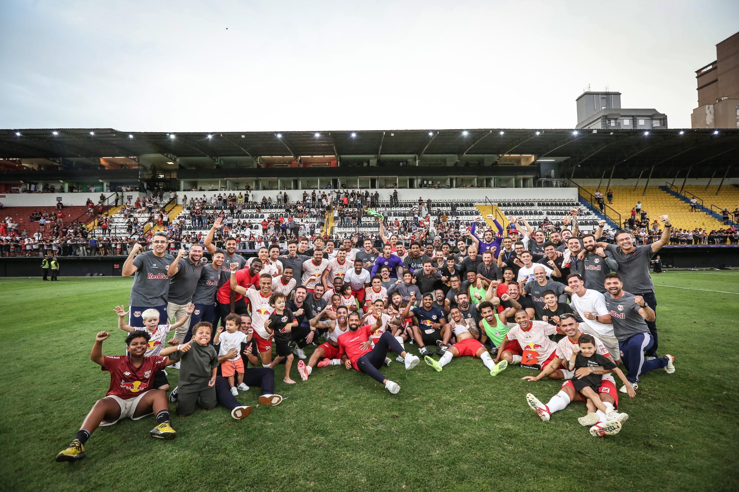 Mercado da bola do Red Bull Bragantino em 2025: Veja quem chega e quem sai. (Foto: Ari Ferreira/Red Bull Bragantino)