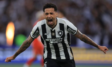 Gregore comemorando o segundo gol. (Foto:Buda Mendes/Getty Images)