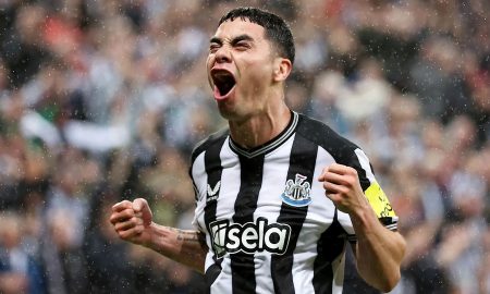 Miguel Almiron comemorando um gol do Newcastle. (Foto:Divulgação/Newcastle)