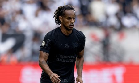 Corinthians tem renovação encaminhada com peruano André Carrillo. (Foto: Rodrigo Coca/Agência Corinthians)