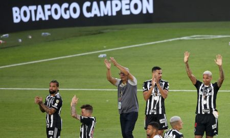 Transporte com mudança de jogador do Galo é roubado no RJ. (Foto: Daniel Jayo/Getty Images)