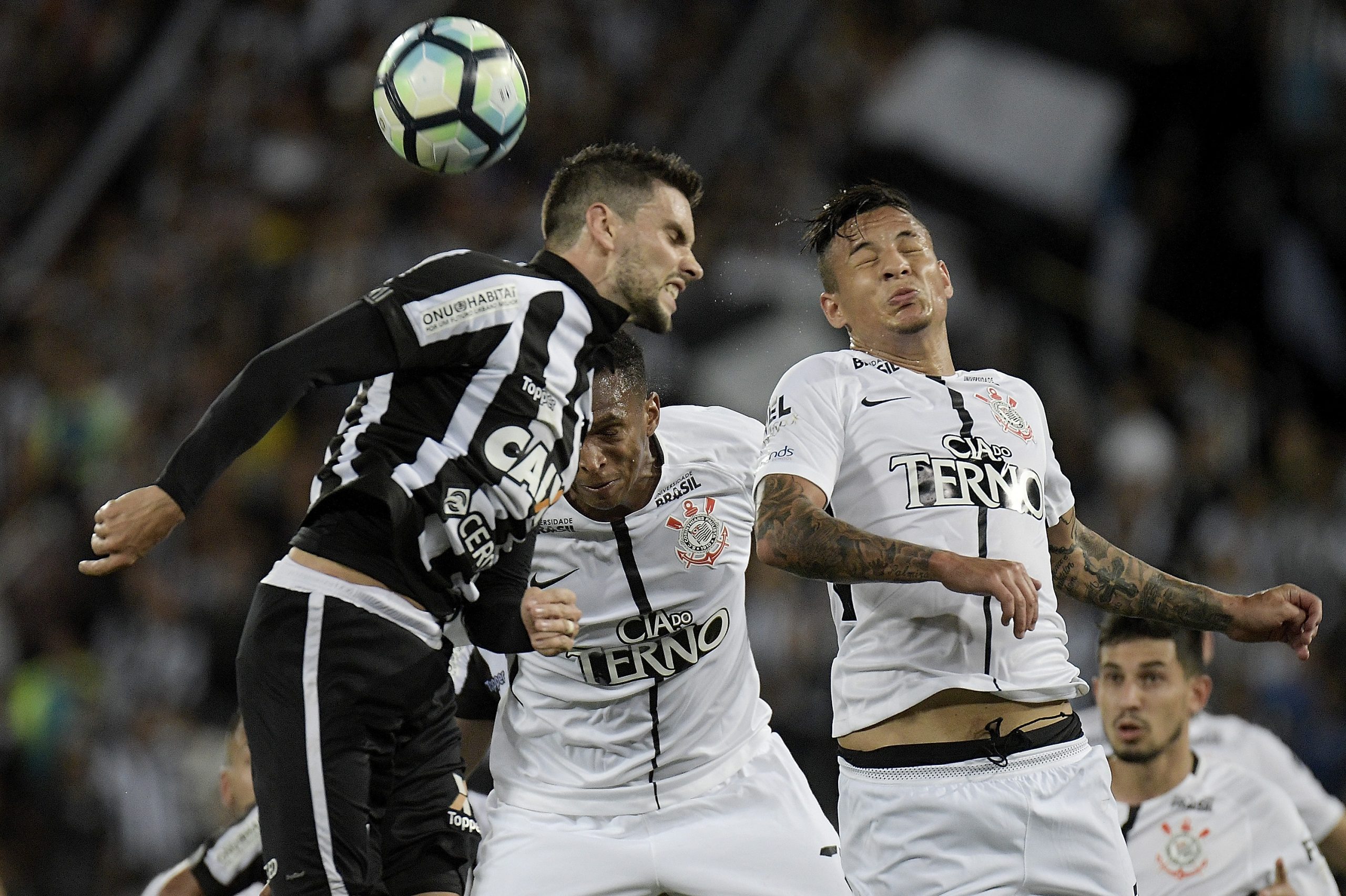 Jô, ex-Corinthians. (Foto: Alexandre Loureiro/Getty Images)