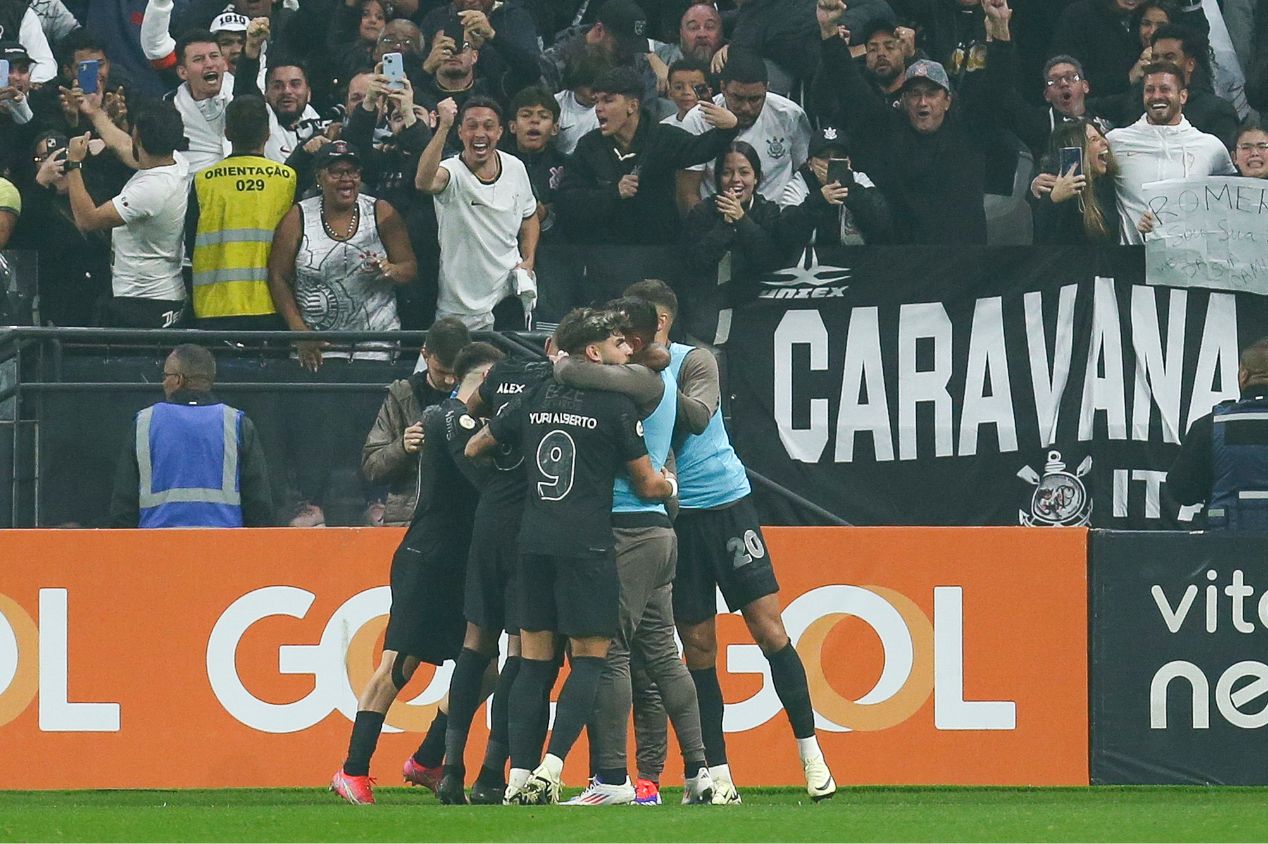 Corinthians se prepara para último jogo da temporada contra o Grêmio. (Foto: Ricardo Moreira/Getty Imagens)