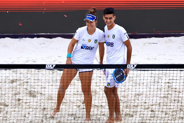 Daniel Mola e Rafaella Miiller (Foto: Marcello Zambrana)