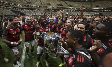 Jogador do Flamengo faz pedido 'inusitado' a amante em áudio; entenda.