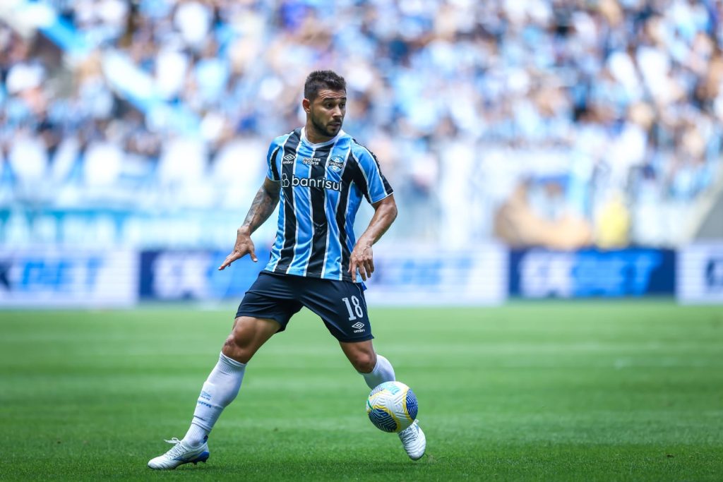 João Pedro em ação pelo Grêmio (Foto: Lucas Uebel / Grêmio)