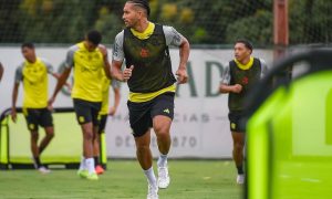 Pablo em treinamento do Flamengo (Foto: Marcelo Cortes / CRF)