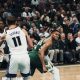 Giannis em vitória dos Bucks na NBA