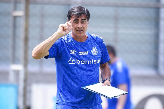 Gustavo Quinteros, atual campeão argentino, fará a sua estreia como comandante tricolor contra o Brasil de Pelotas (Foto: Lucas Uebel/Grêmio)