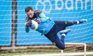 Marchesín, em treino pelo Grêmio. (Foto: Lucas Uebel/GFBPA)