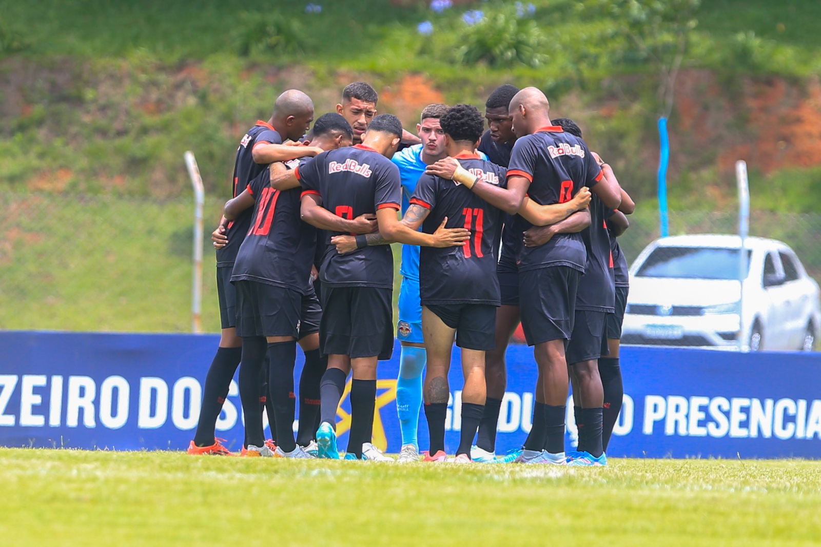 Jogadores do time sub-20 do Red Bull Bragantino. (Foto: Fernando Roberto/Red Bull Bragantino)