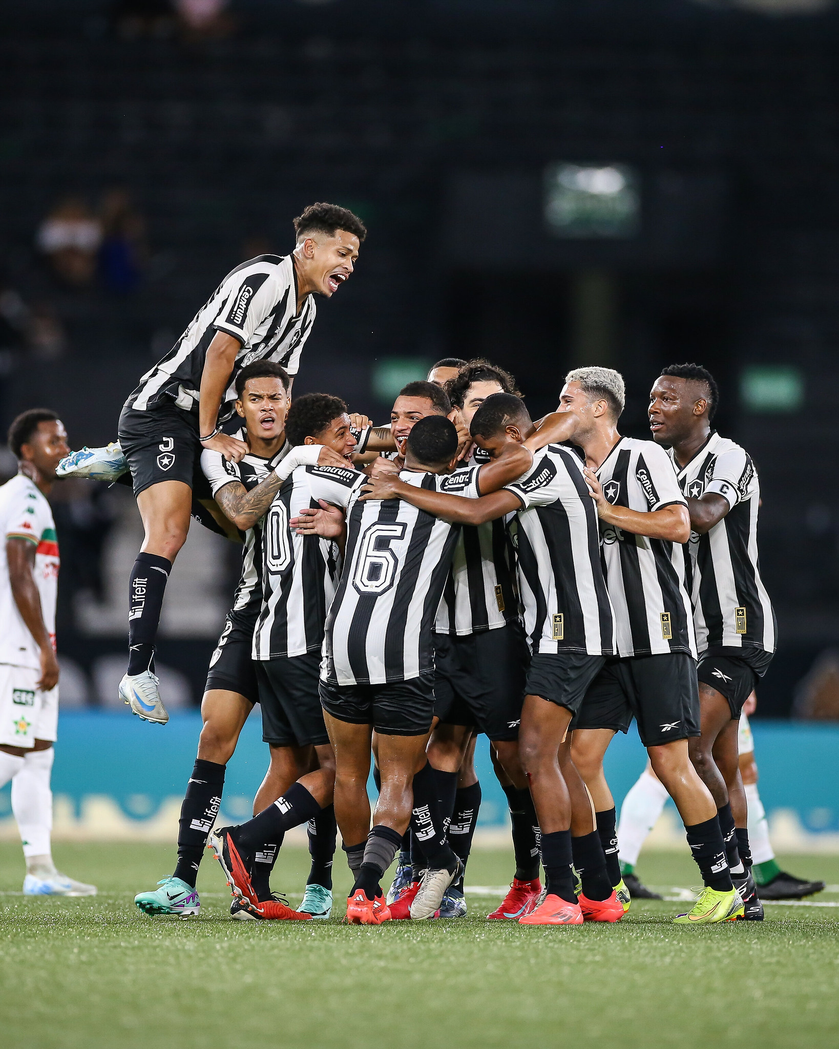 Time do Botafogo na vitória sobre a Portuguesa-RJ. (Foto:Arthur Barreto/Botafogo)