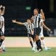 Jogadores do Botafogo comemorando o gol de Kayke. (Foto:Arthur Barreto/Botafogo)