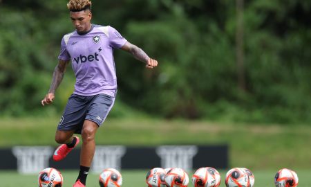 Igor Jesus no treino do Botafogo (Foto: Vítor Silva/Botafogo)