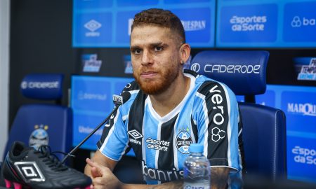 Cuéllar em apresentação pelo Grêmio. (Foto: Lucas Uebel/GFBPA)