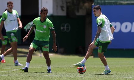 O meia Rômulo de é ser titular contra seu ex-clube. (Foto: Cesar Greco/Palmeiras).