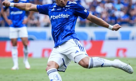 Marlon durante partida contra o Betim. (Foto: Gustavo Aleixo/Cruzeiro)