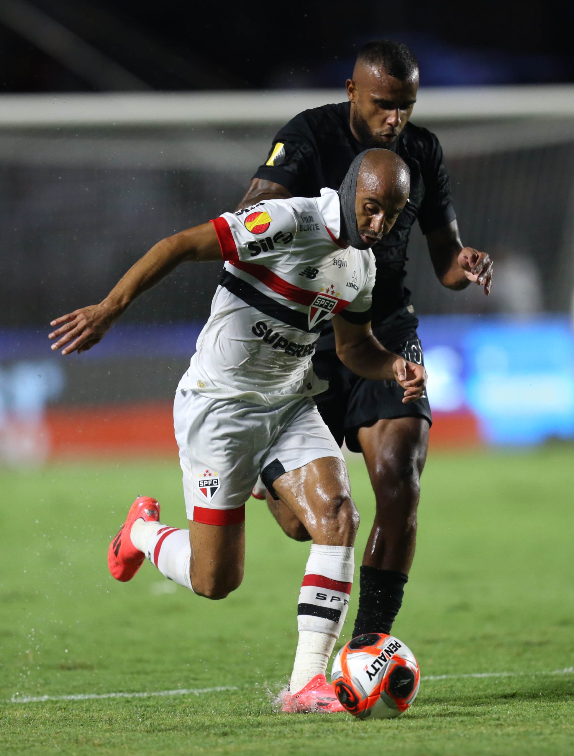 São Paulo vence o segundo majestoso do final de semana (Photo by Rubens Chiri)